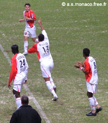 Maicon heureux et flicit par ses coquipiers