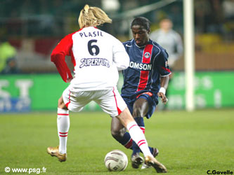 Mendy relance malgré Plasil
