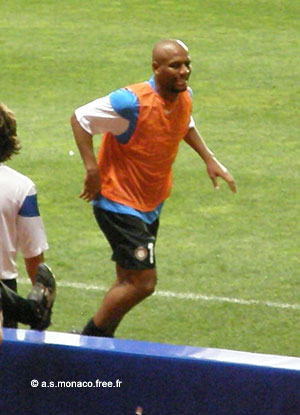 Maicon, de retour au Louis-II