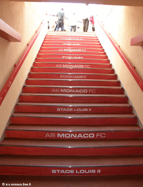 La montée vers la pelouse