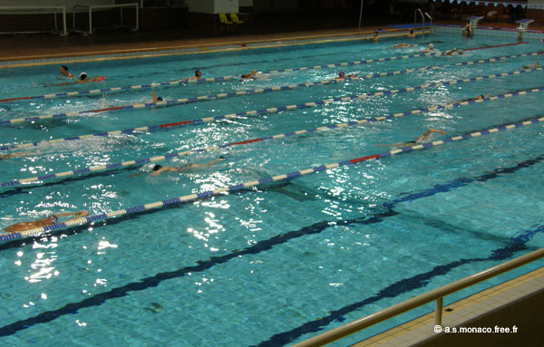 Le mur de la piscine