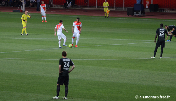 Monaco donne le coup d'envoi du match