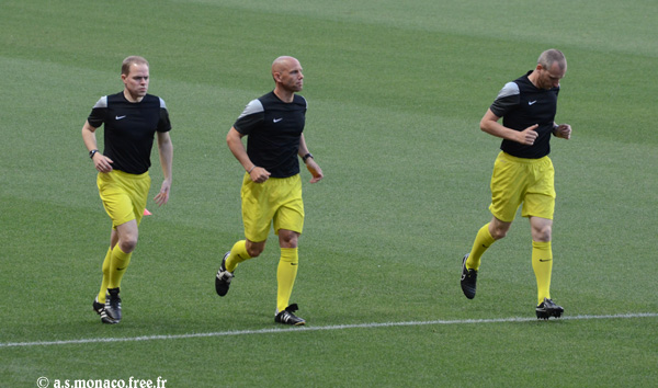 Les arbitres du match