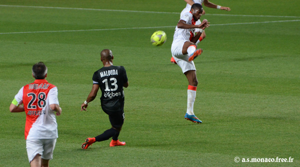 Malouda et Metz jouent vers l'avant