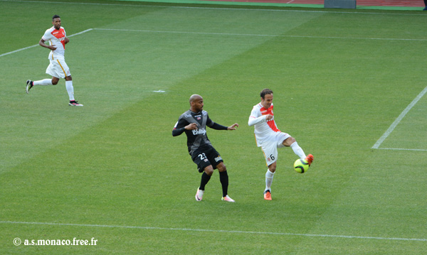Carvalho devance Briand