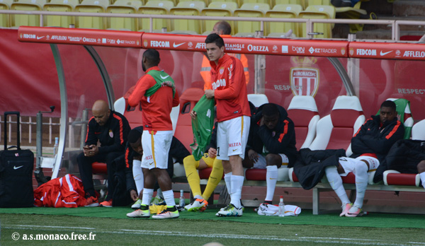 Carrillo et Love partent s'échauffer