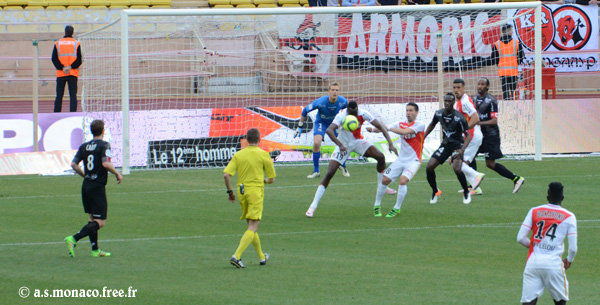 ...pour Moutinho, devancé par Traoré
