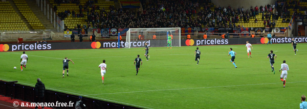 Débordement de Mendy...