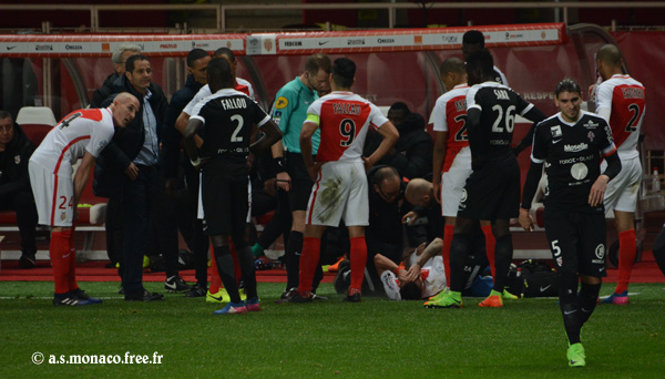 ...la blessure semble grave pour Boschilia