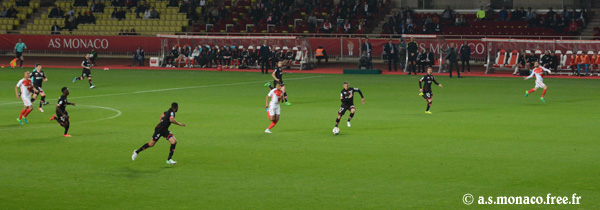 ...qui lance Mbappé...