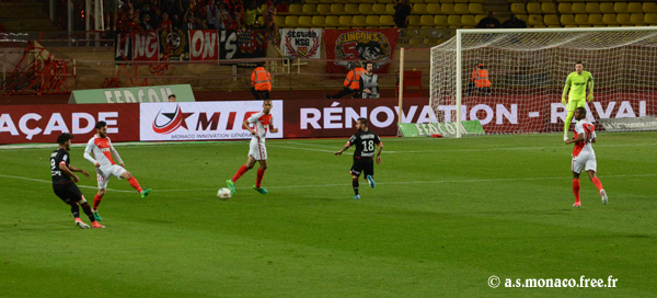 ...centre de Diony...