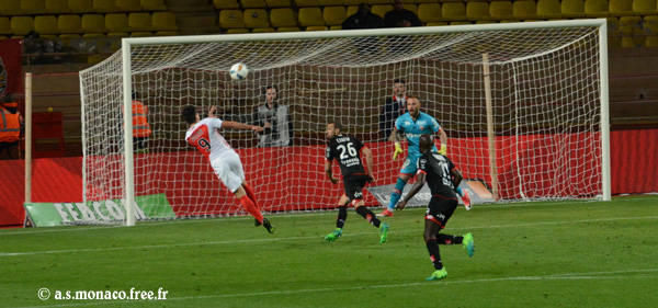 ...pour le second poteau...