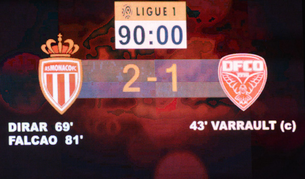 ...2-1, score final...