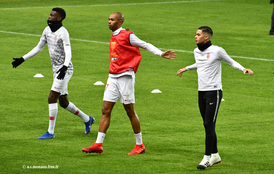 ...le vieux Naldo entouré de jeunes monégasques...