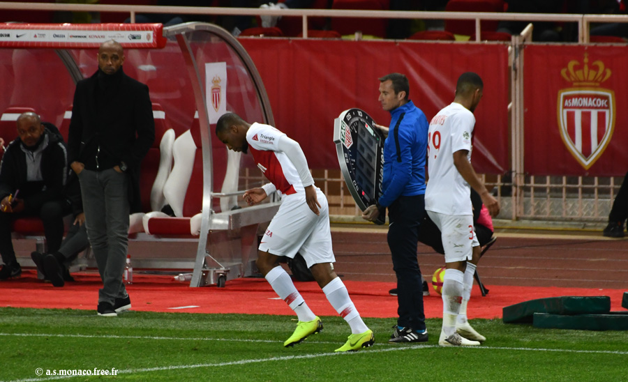 Sidibé remplace Henrichs