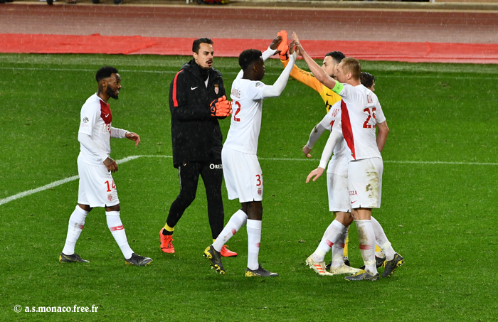 ...on se félicite en défense d'avoir tenu la victoire